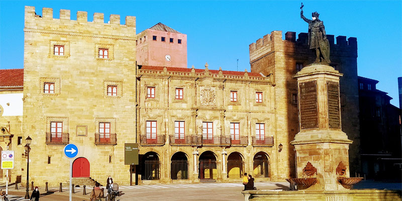 Guía de Gijón Palacio de Revillagigedo Gijón