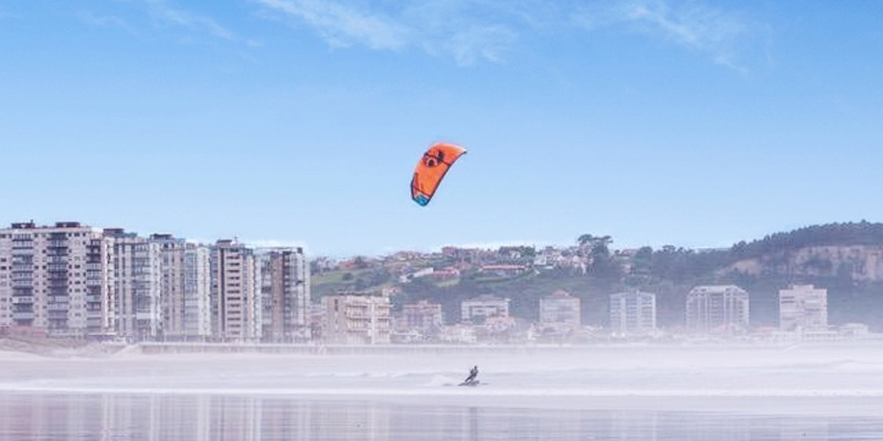 Kitesurf Playa San Juan de Nieva Asturias