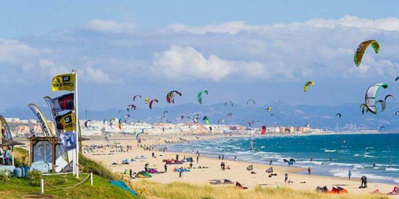 Clases de KiteSurf Tarifa Playa Los Lances